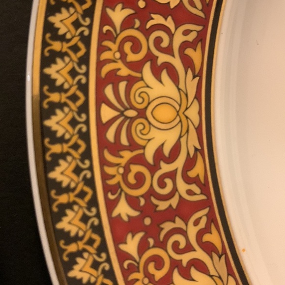 VERSACE 9” salad Medusa plate - Picture 5 of 6